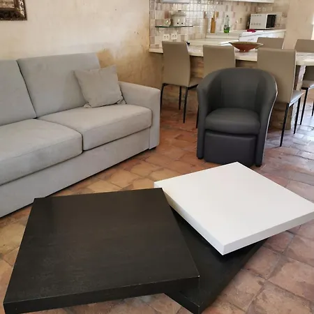Apartment D'hote Le Tilleul Le Martinet (Gard)