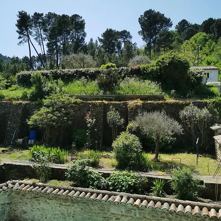 Apartment D'hote Le Tilleul Le Martinet (Gard)